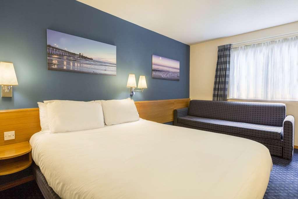Days Inn Мегор Номер фото